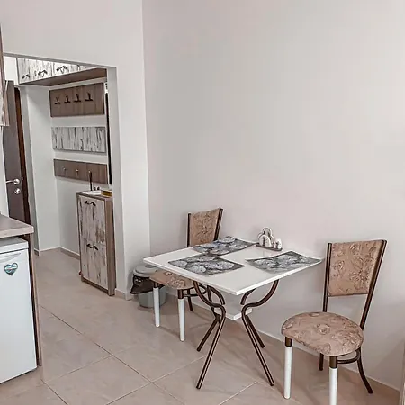 Paradise - Please Yourself With Solmar Apartmets